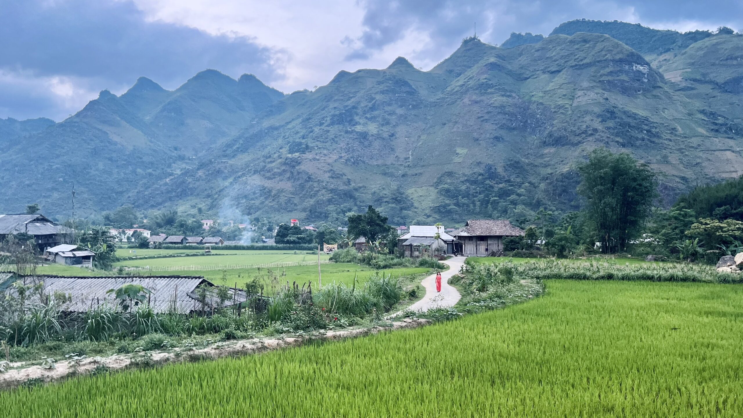 View cánh đồng ở Du Già